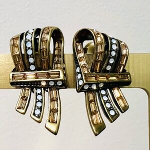 Heidi Daus ribbon vintage clip on amber color Swarovski crystals earrings